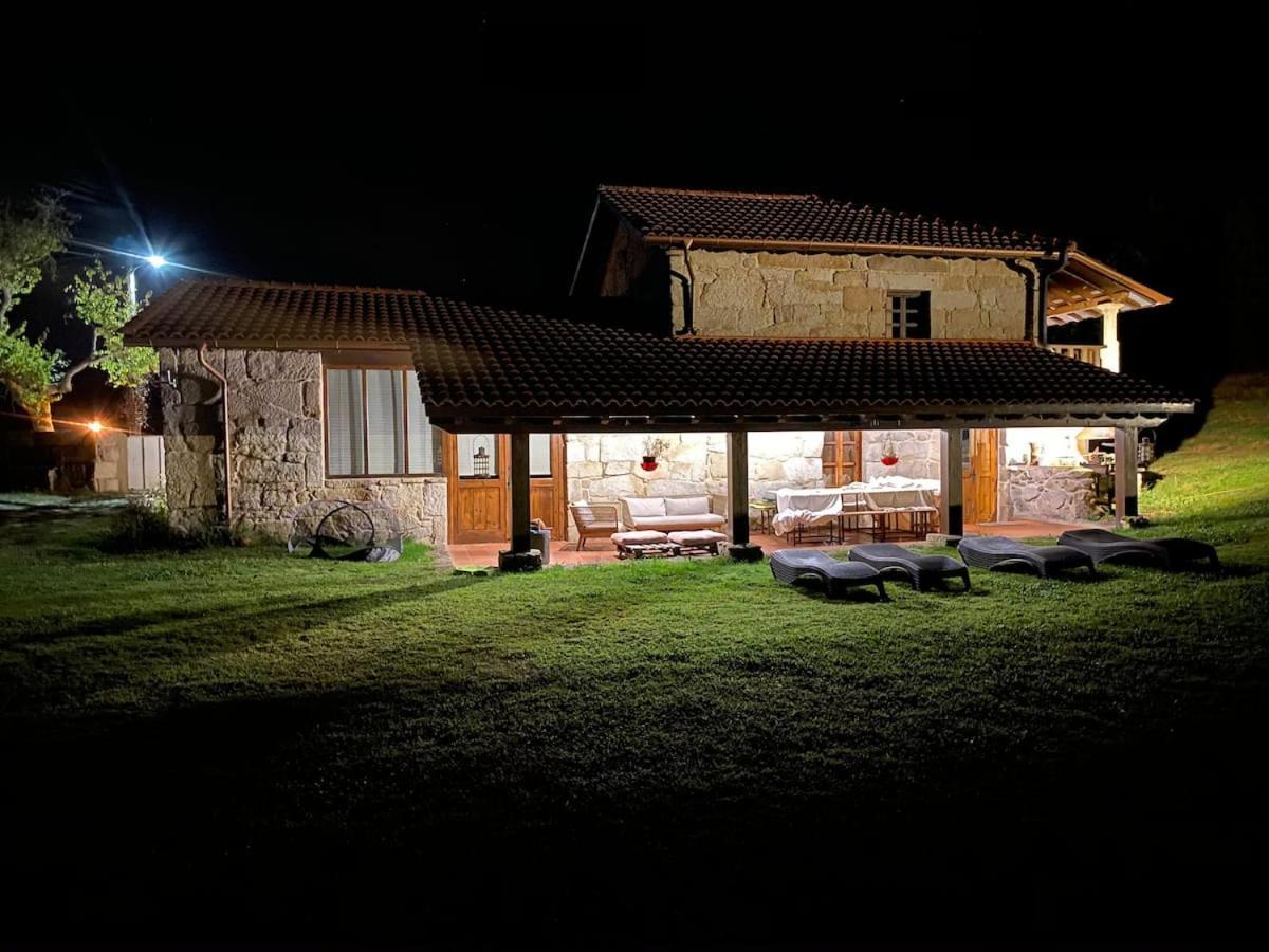 Habitaciones Con Bano Individual En Casa De Campo. Piscina. Amoeiro Kültér fotó